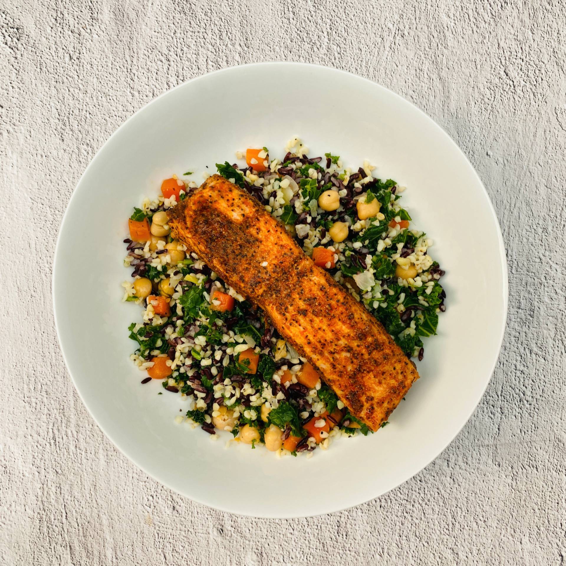 FIRECRACKER SALMON, SUPERGRAINS AND GREENS